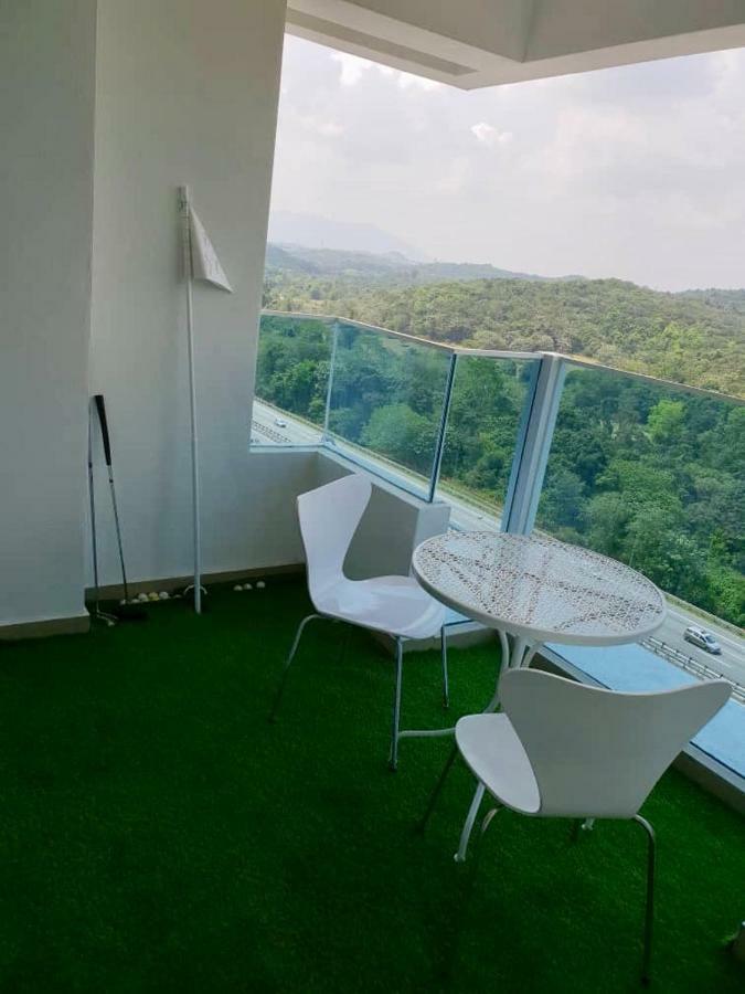 Homestay @ Bandar Seri Putra Kajang Luaran gambar